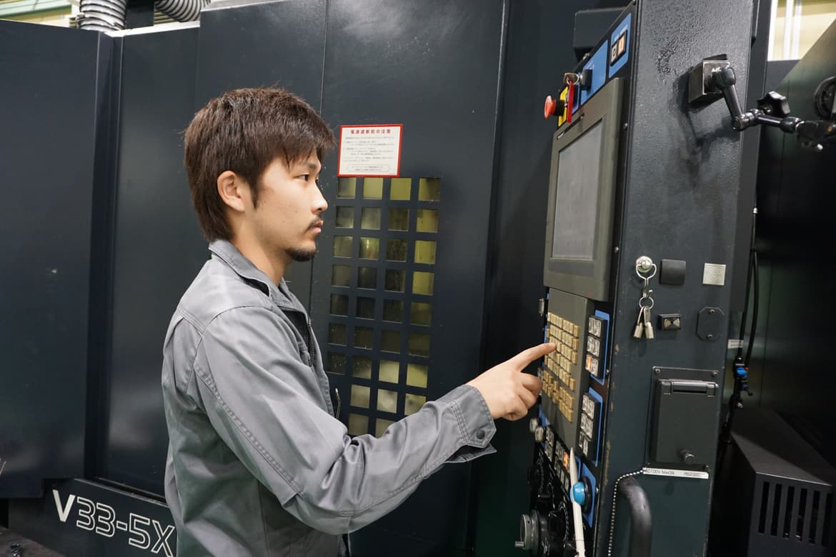 日本ジオニック株式会社,金属加工,金属精密加工,溶接、製缶,マシニング,旋盤,NC旋盤,フライス,町工場,3次元加工